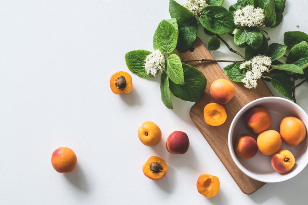 saftige und süße nektarinen – frisches und gesundes obst, ideal für snacks und rezepte.